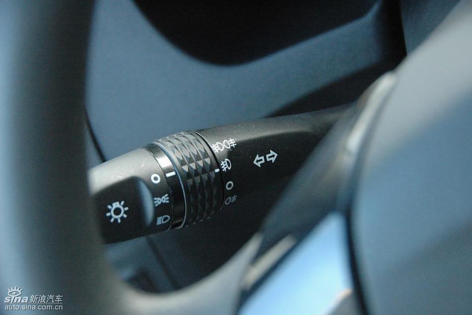 中华骏捷FRV内饰