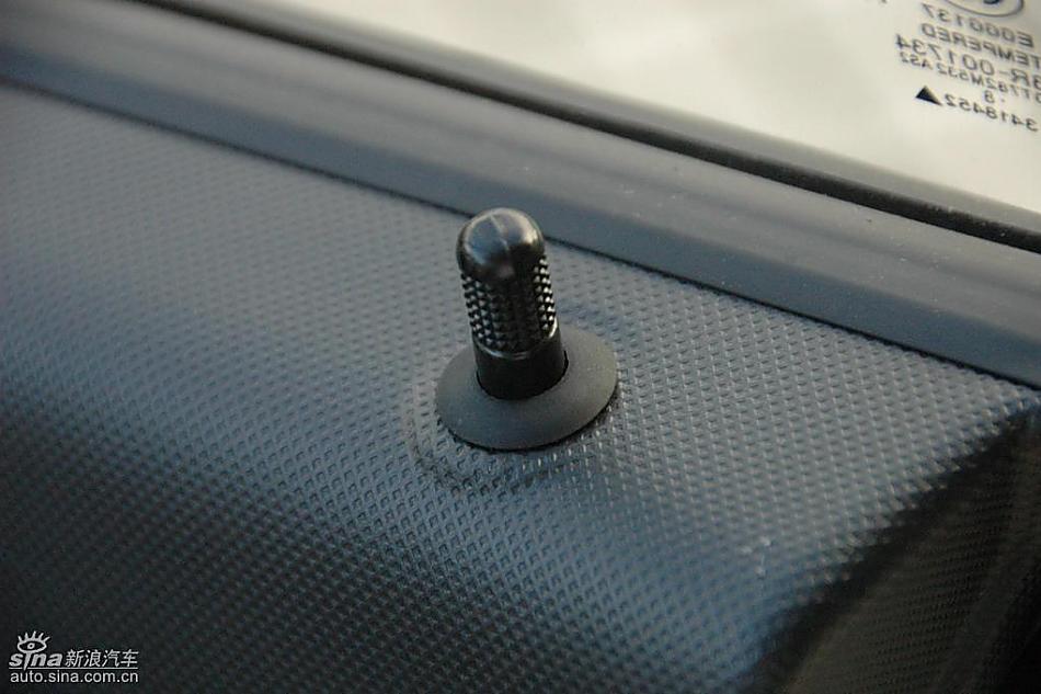 中华骏捷FRV内饰