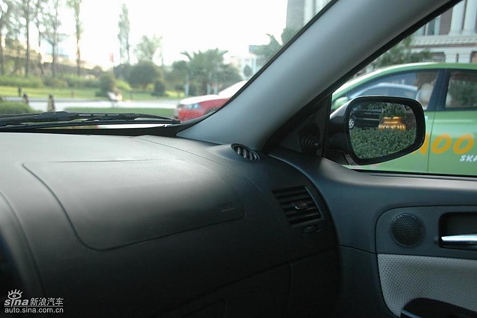 中华骏捷FRV内饰