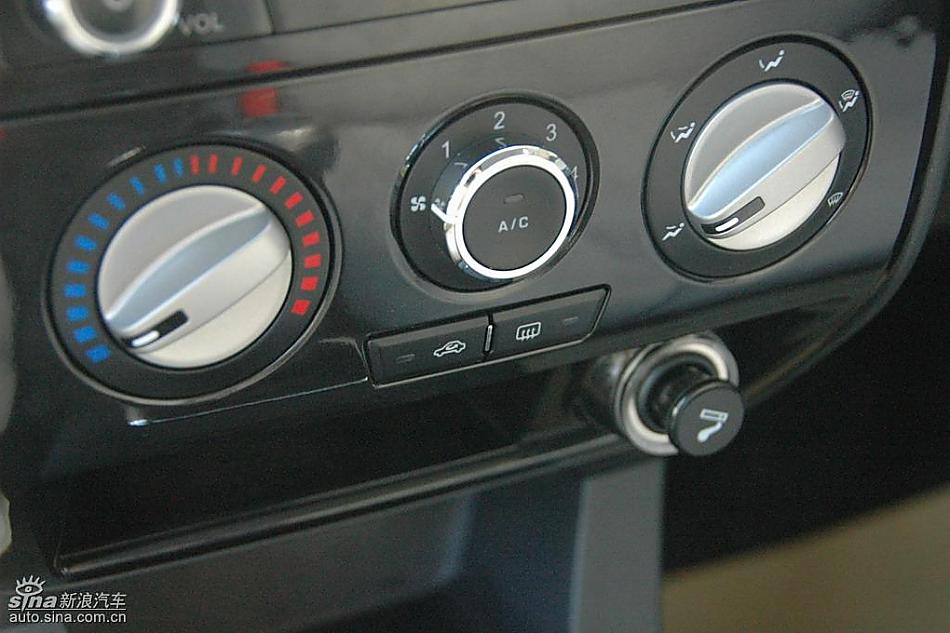 中华骏捷FRV内饰