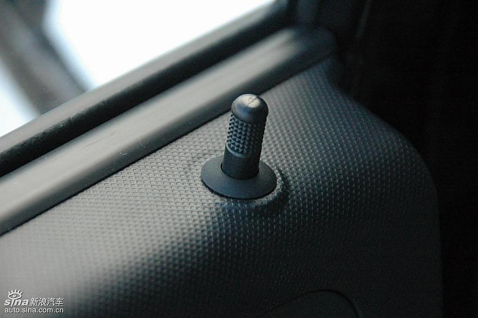 中华骏捷FRV内饰