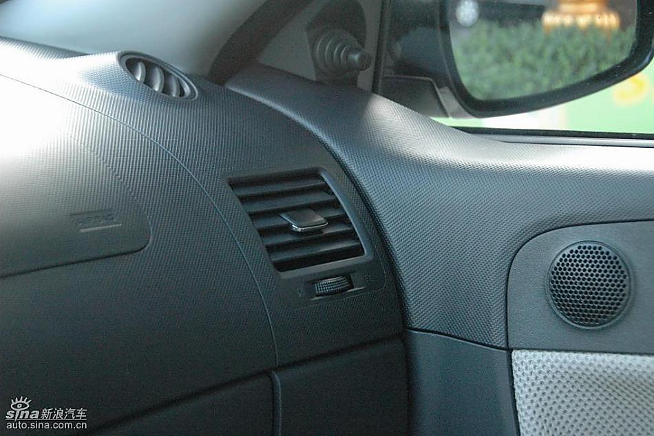 中华骏捷FRV内饰