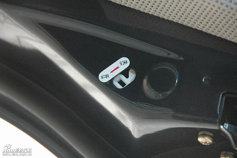 中华骏捷FRV内饰