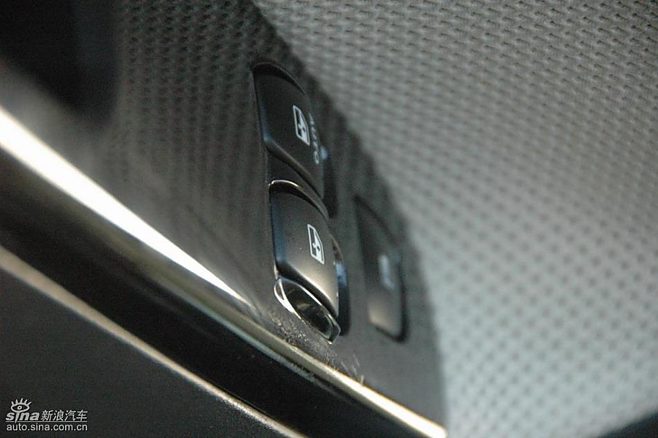 中华骏捷FRV内饰