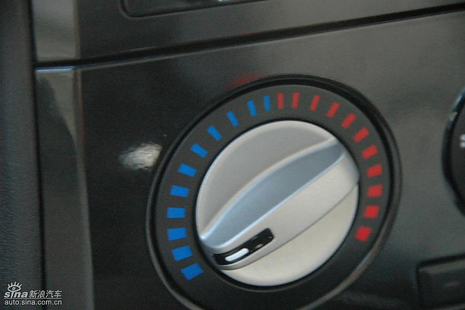 中华骏捷FRV内饰