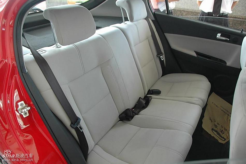 中华骏捷FRV内饰