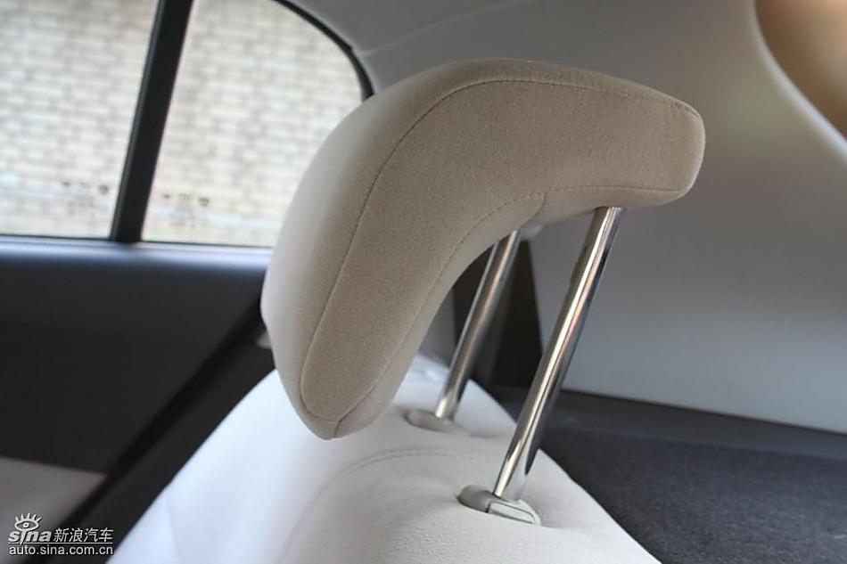 骏捷FRV内饰实拍图