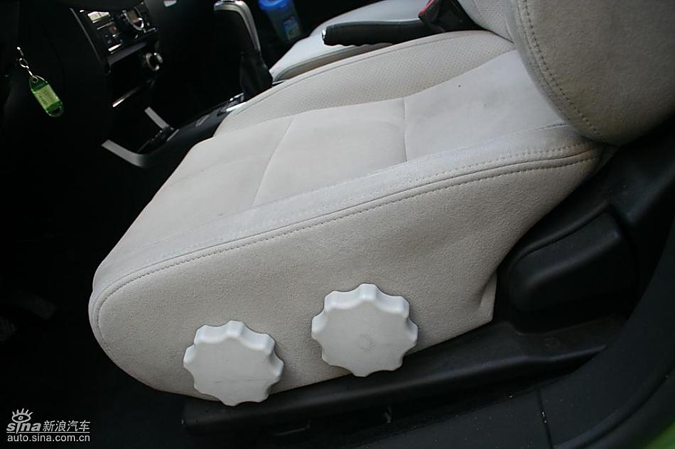 骏捷FRV内饰实拍图