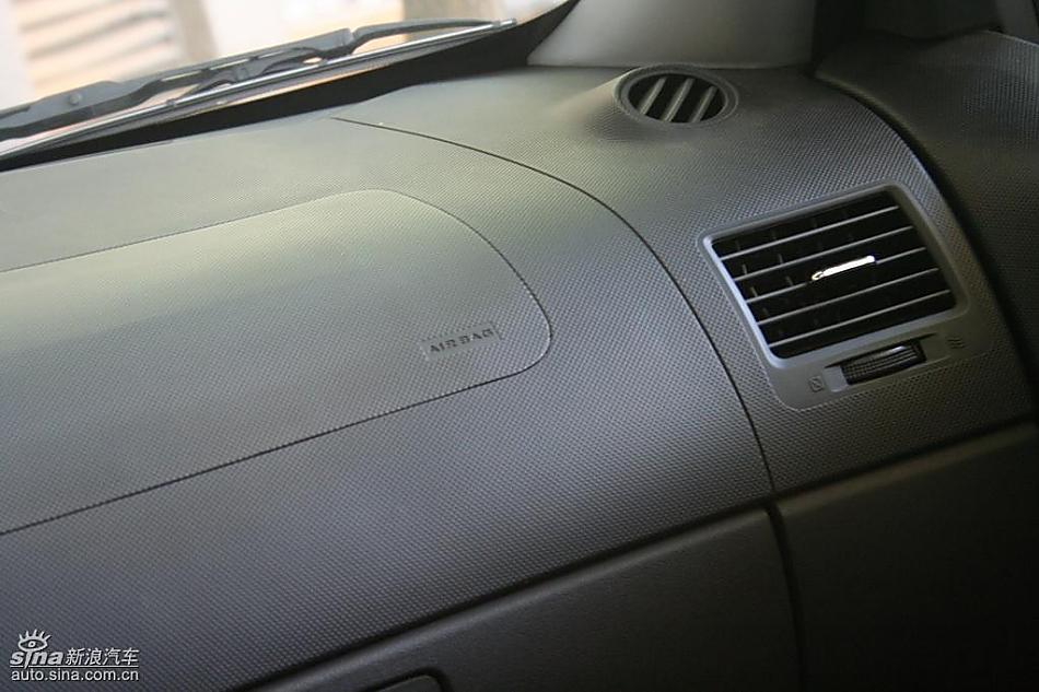 骏捷FRV内饰实拍图