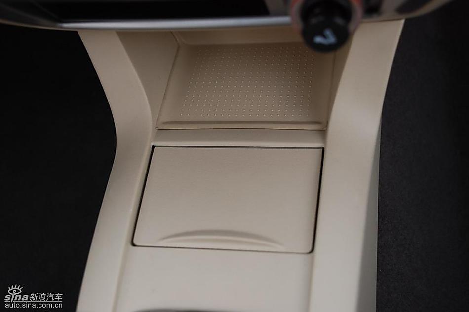 骏捷FRV内饰实拍图