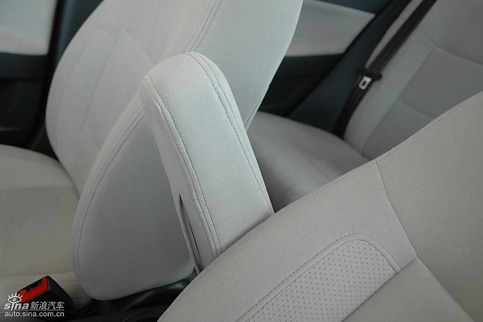 中华骏捷FRV内饰