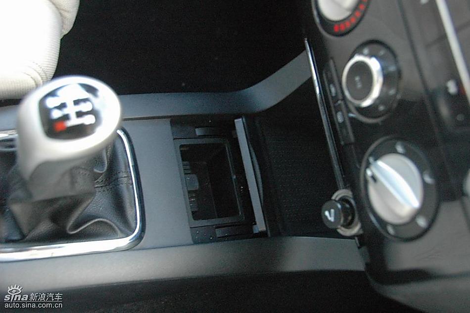 中华骏捷FRV内饰