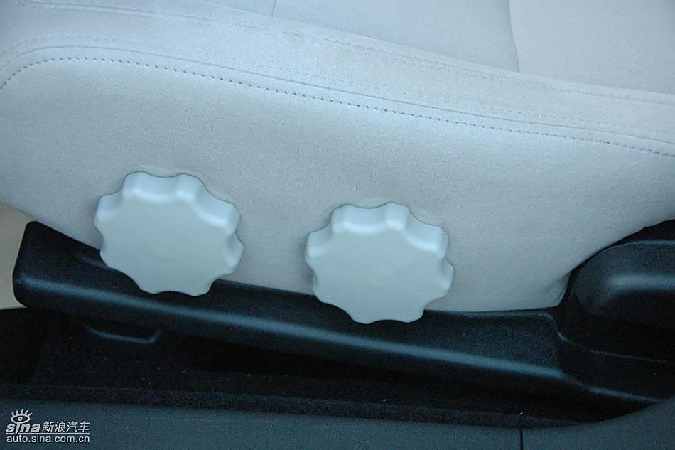 中华骏捷FRV内饰