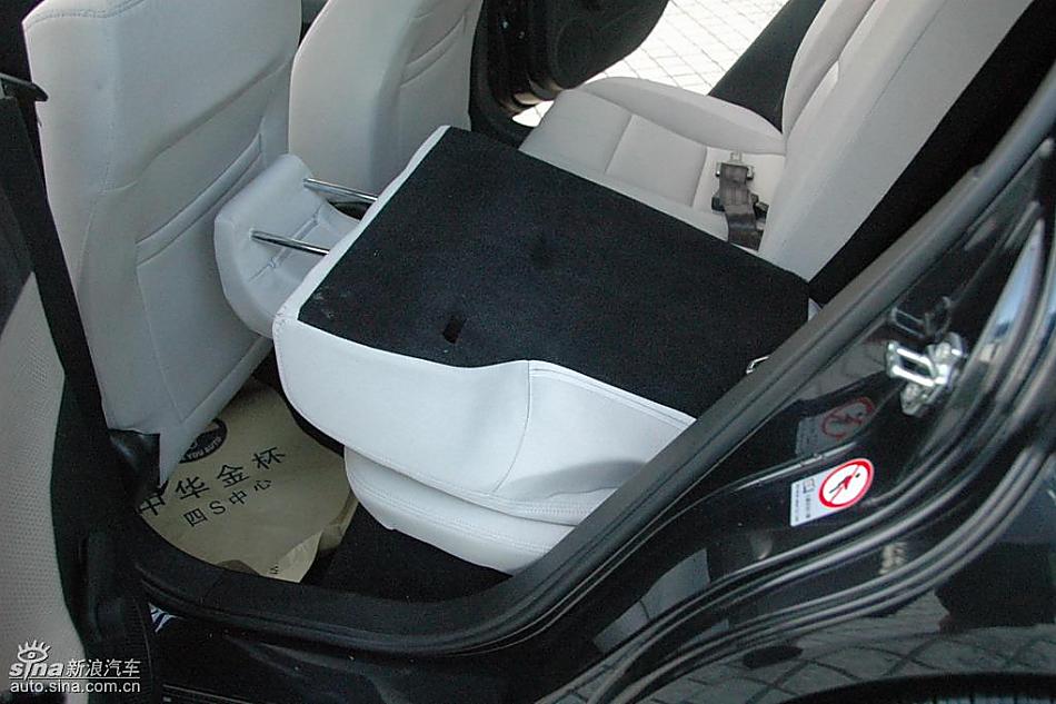 中华骏捷FRV内饰