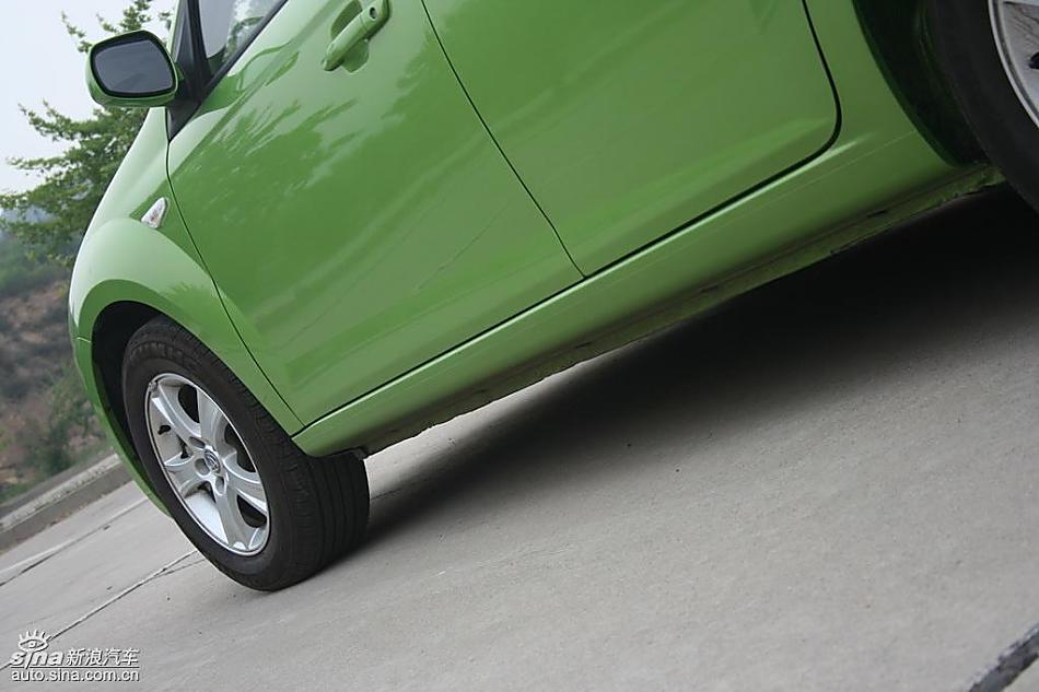 骏捷FRV外观实拍图