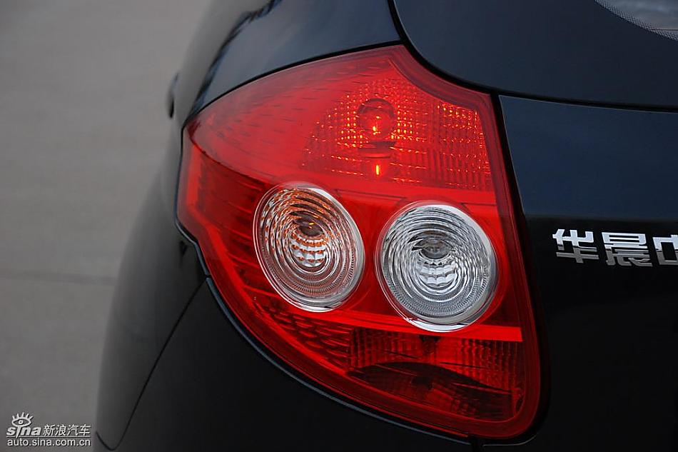 骏捷FRV外观实拍图