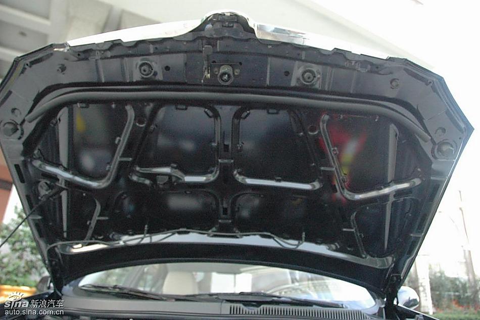 中华骏捷FRV1.3L发动机