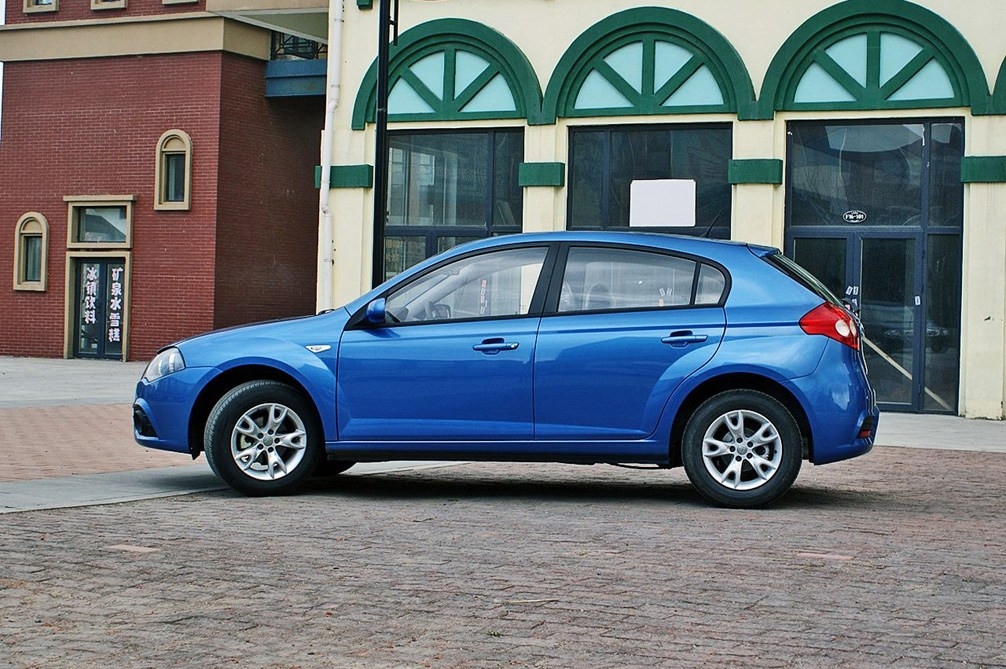 骏捷FRV 2010款 1.5L MT 豪华型