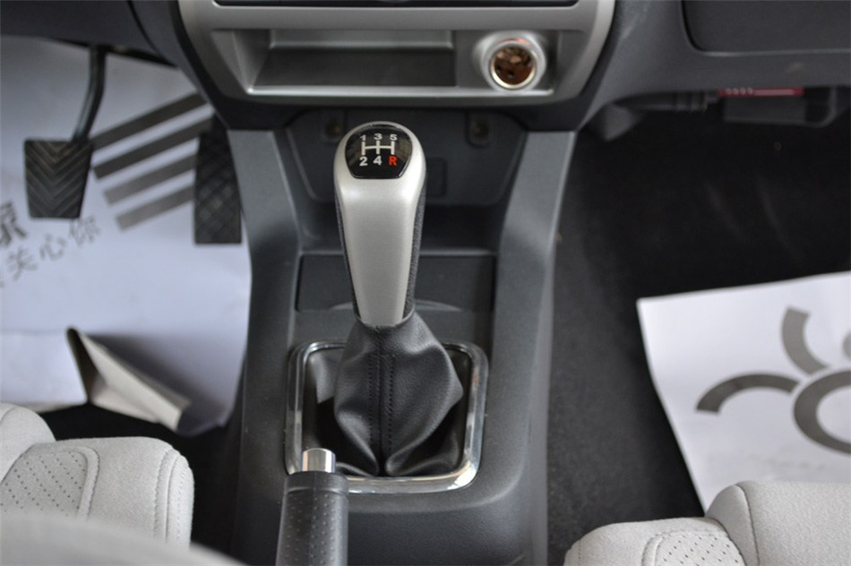 2010款 1.5L MT 豪华型 