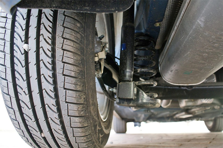 骏捷FRV 2010款 1.3L MT 豪华型