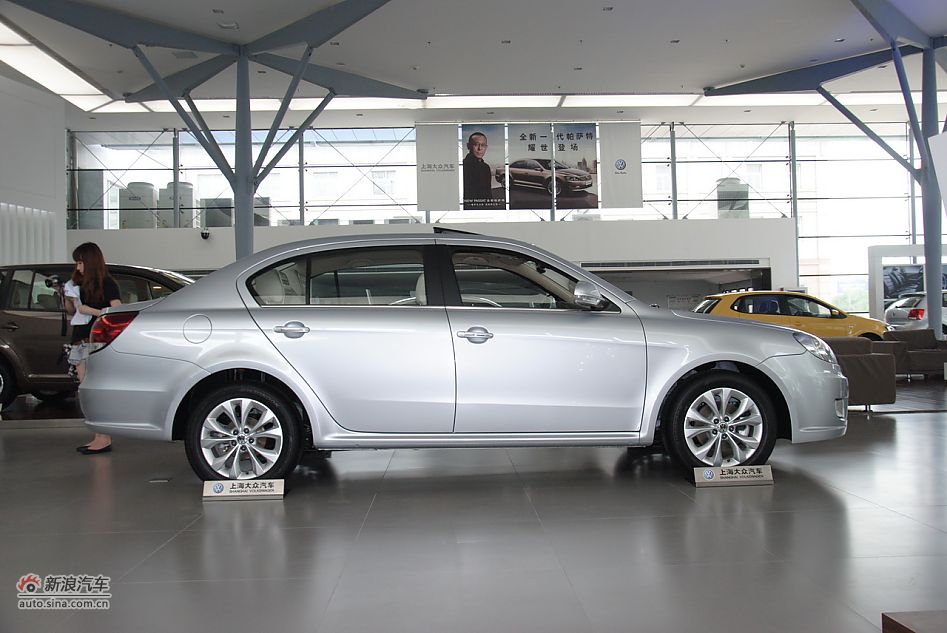 2011款朗逸1.4TSI手动品轩版