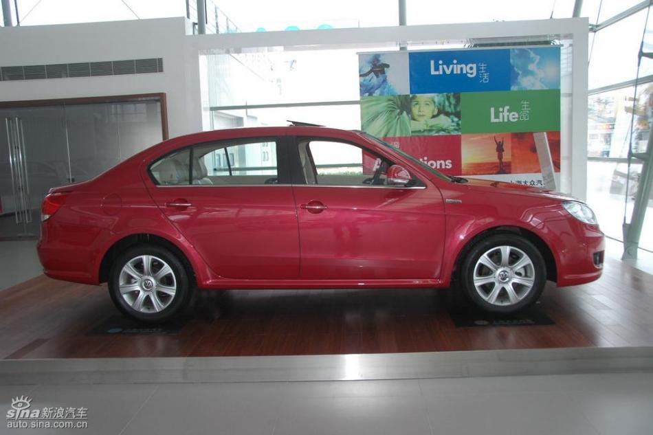 朗逸1.6L品轩版自动外观