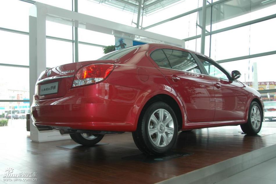 朗逸1.6L品轩版自动外观