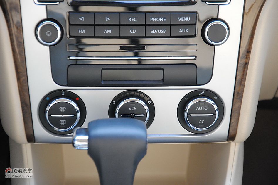 2011款朗逸1.6L自动品轩进享版