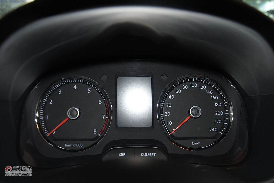 2011款朗逸1.4TSI手动品轩版