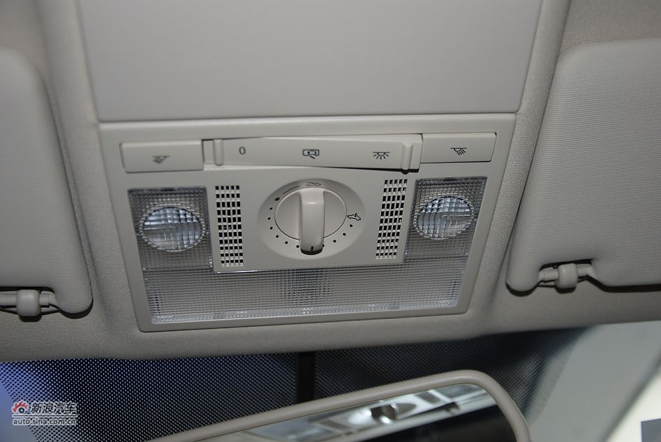 2011款朗逸1.4TSI手动品轩版