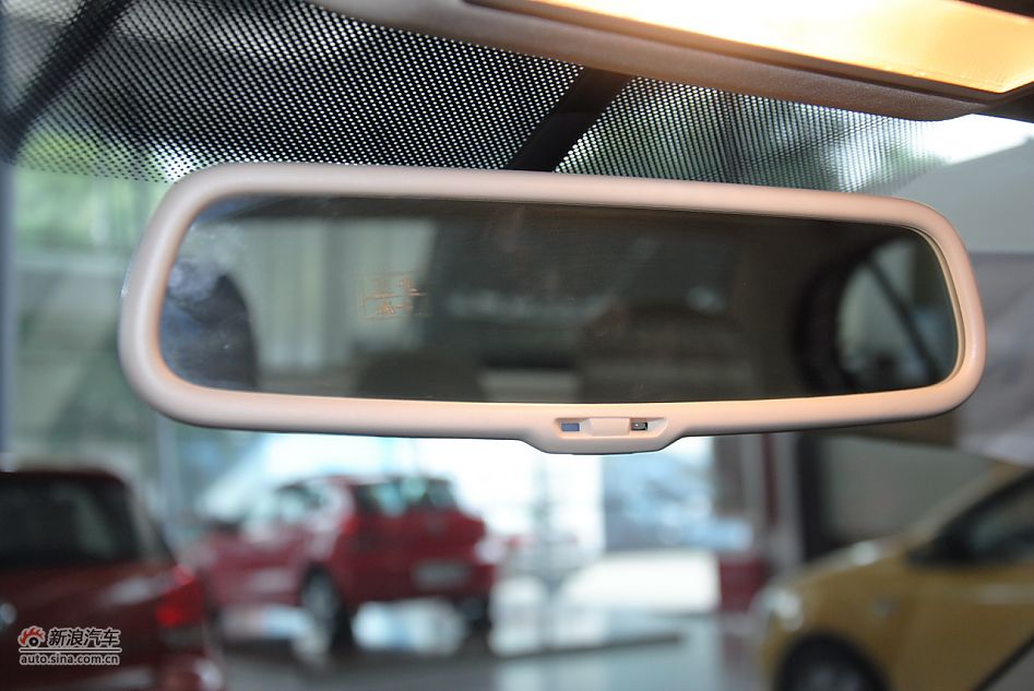 2011款朗逸1.4TSI手动品轩版