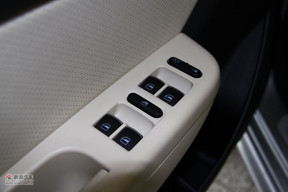 朗逸1.6L手动品雅版