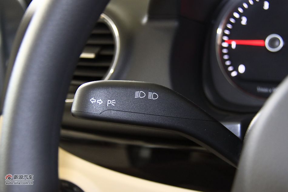 朗逸1.6L手动品雅版