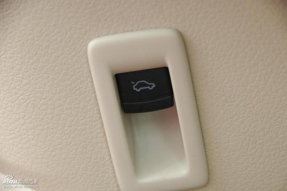 朗逸1.6L品轩版自动内饰