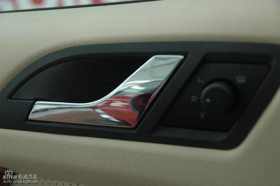 朗逸1.6L品轩版自动内饰