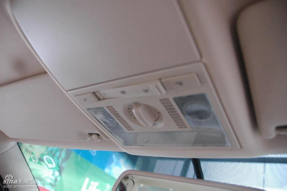 朗逸1.6L品轩版自动内饰