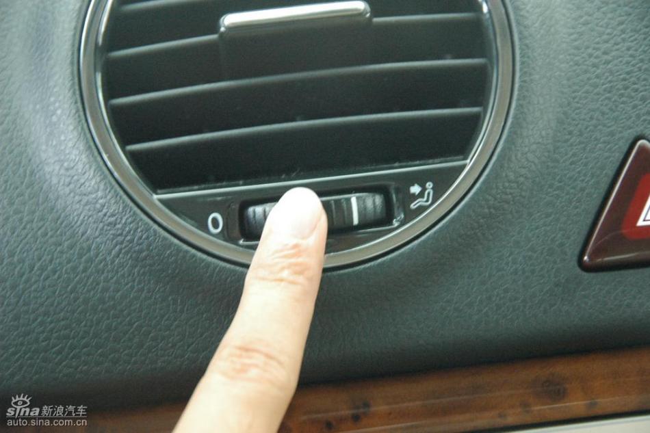朗逸1.6L品轩版自动内饰