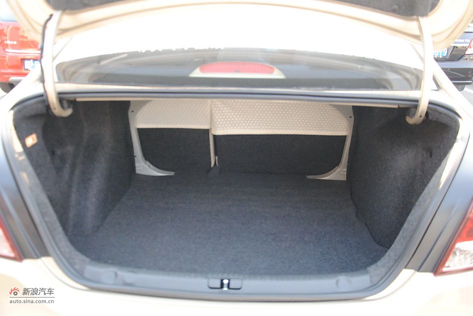 2011款朗逸1.6L自动品轩进享版