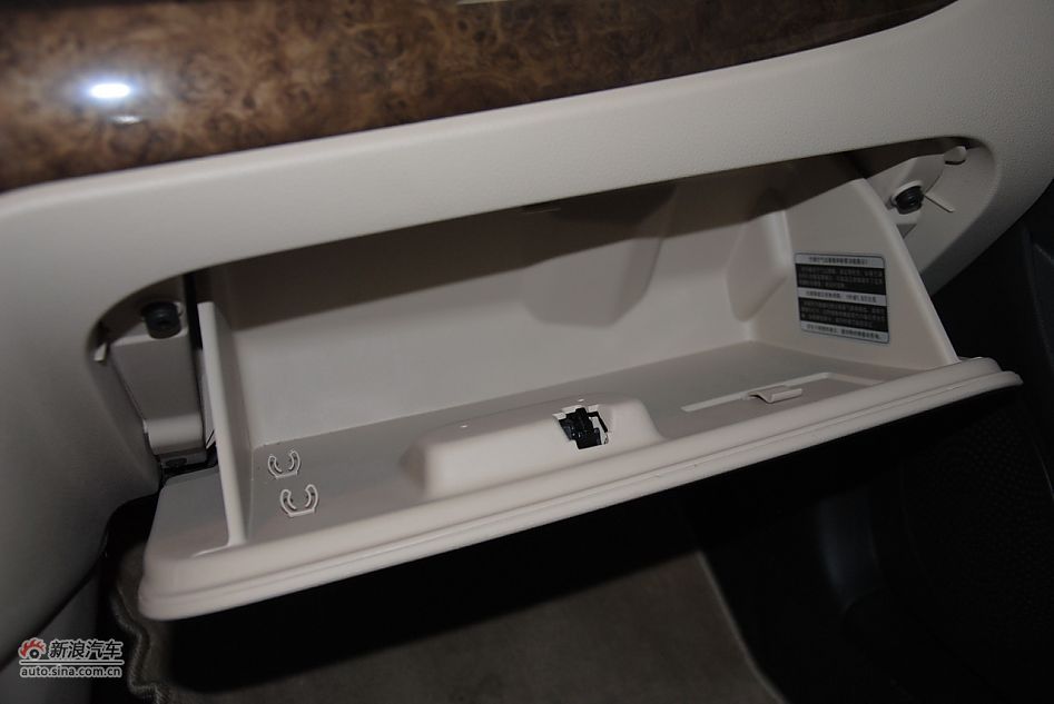 2011款朗逸1.4TSI手动品轩版