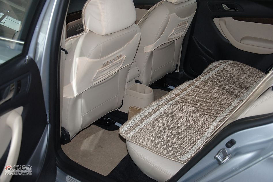 2011款朗逸1.4TSI手动品轩版