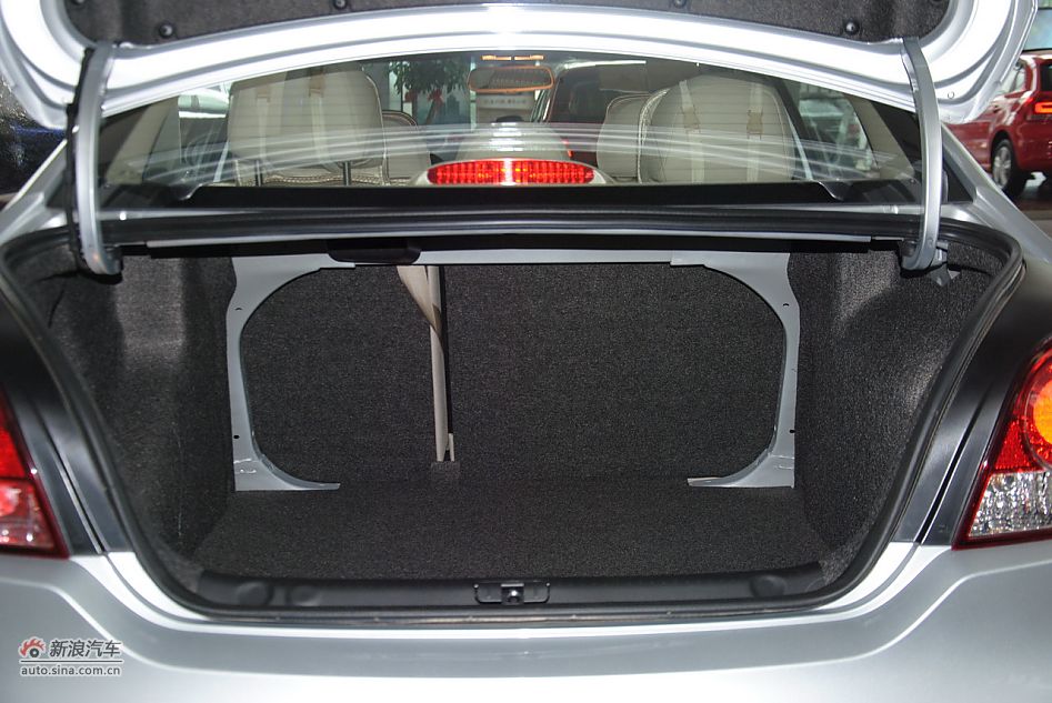 2011款朗逸1.4TSI手动品轩版