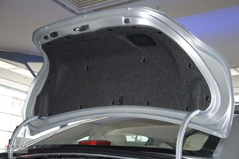 2011款朗逸1.4TSI手动品轩版