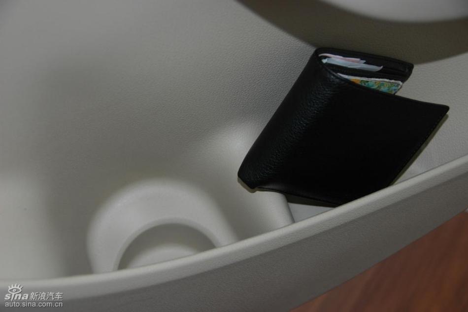 朗逸1.6L品轩版自动内饰
