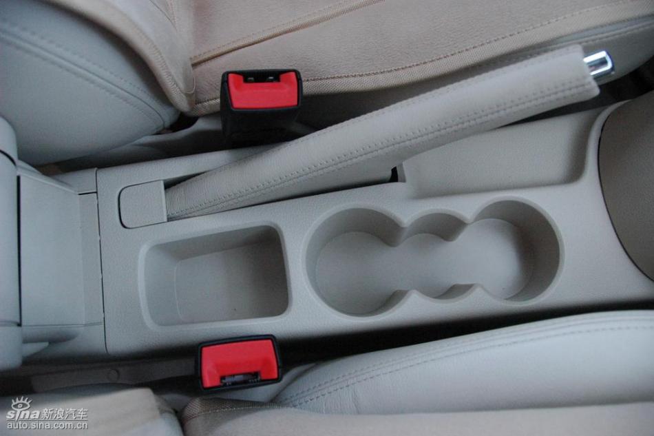 朗逸1.6L品轩版自动内饰