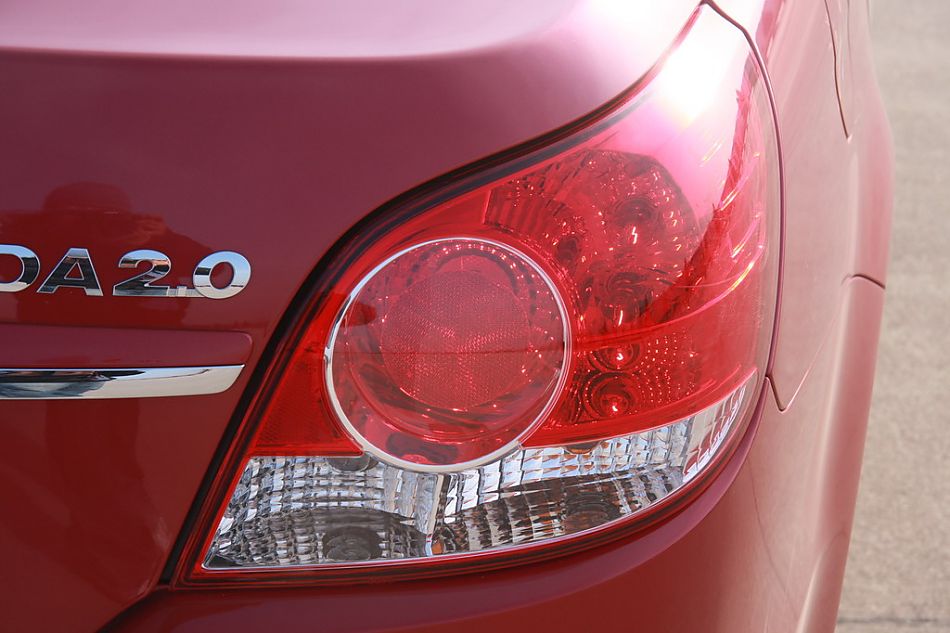 上海大众朗逸实拍图外观