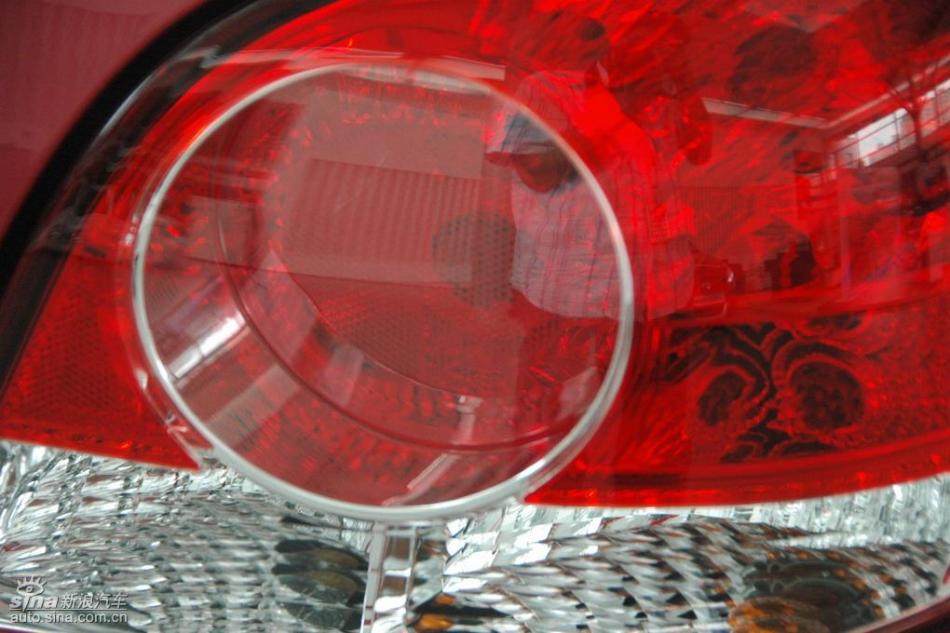 朗逸1.6L品轩版自动外观