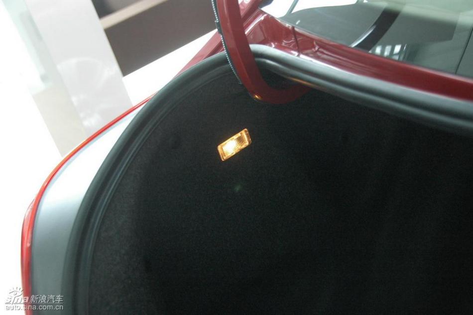 朗逸1.6L品轩版自动外观