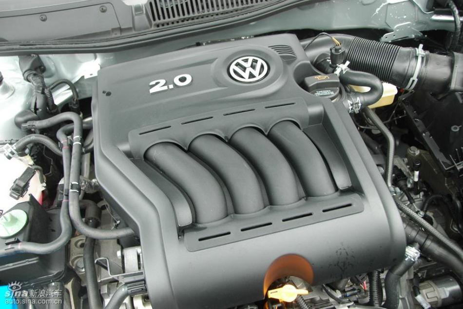 朗逸2.0L品尊版自动发动机