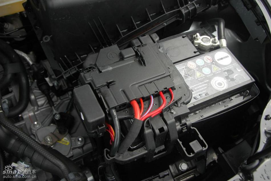 朗逸2.0L品尊版自动发动机