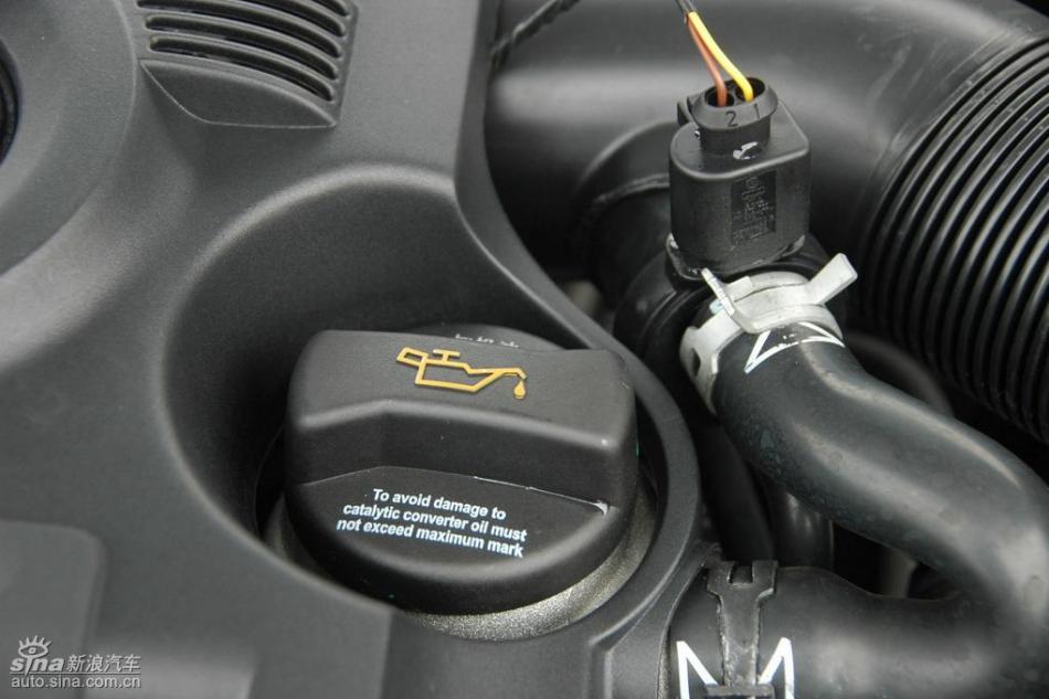 朗逸2.0L品尊版自动发动机